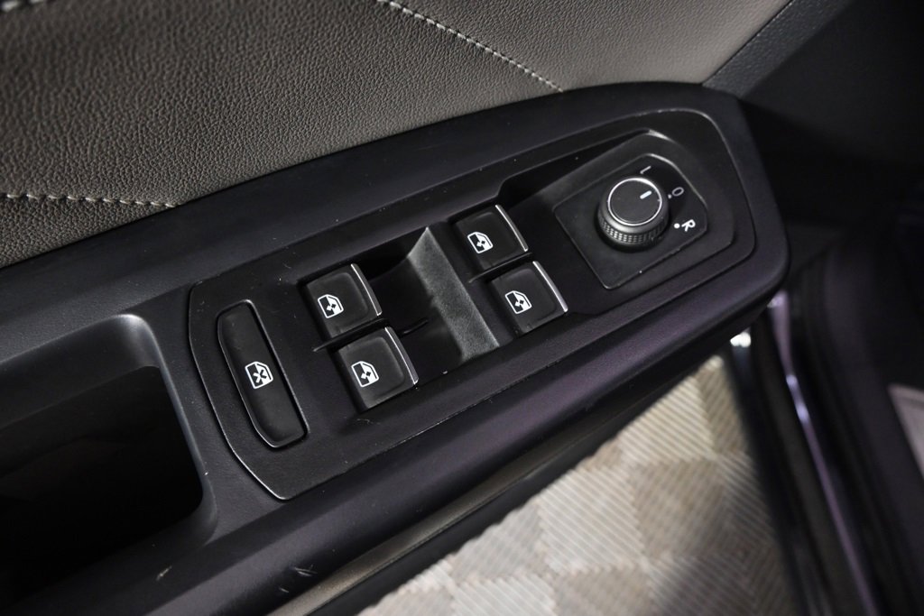 Used 2021 Volkswagen Atlas SE image 24