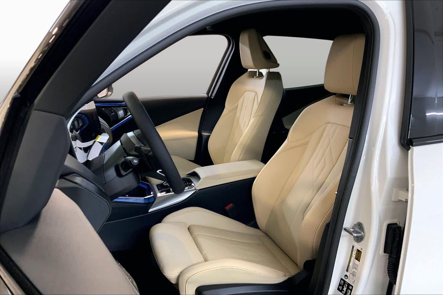 New 2026 BMW X3 xDrive30i w/ Premium Package AWD/4WD image 9