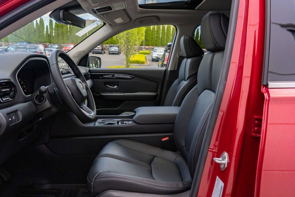 New 2025 Honda Pilot Touring image 27