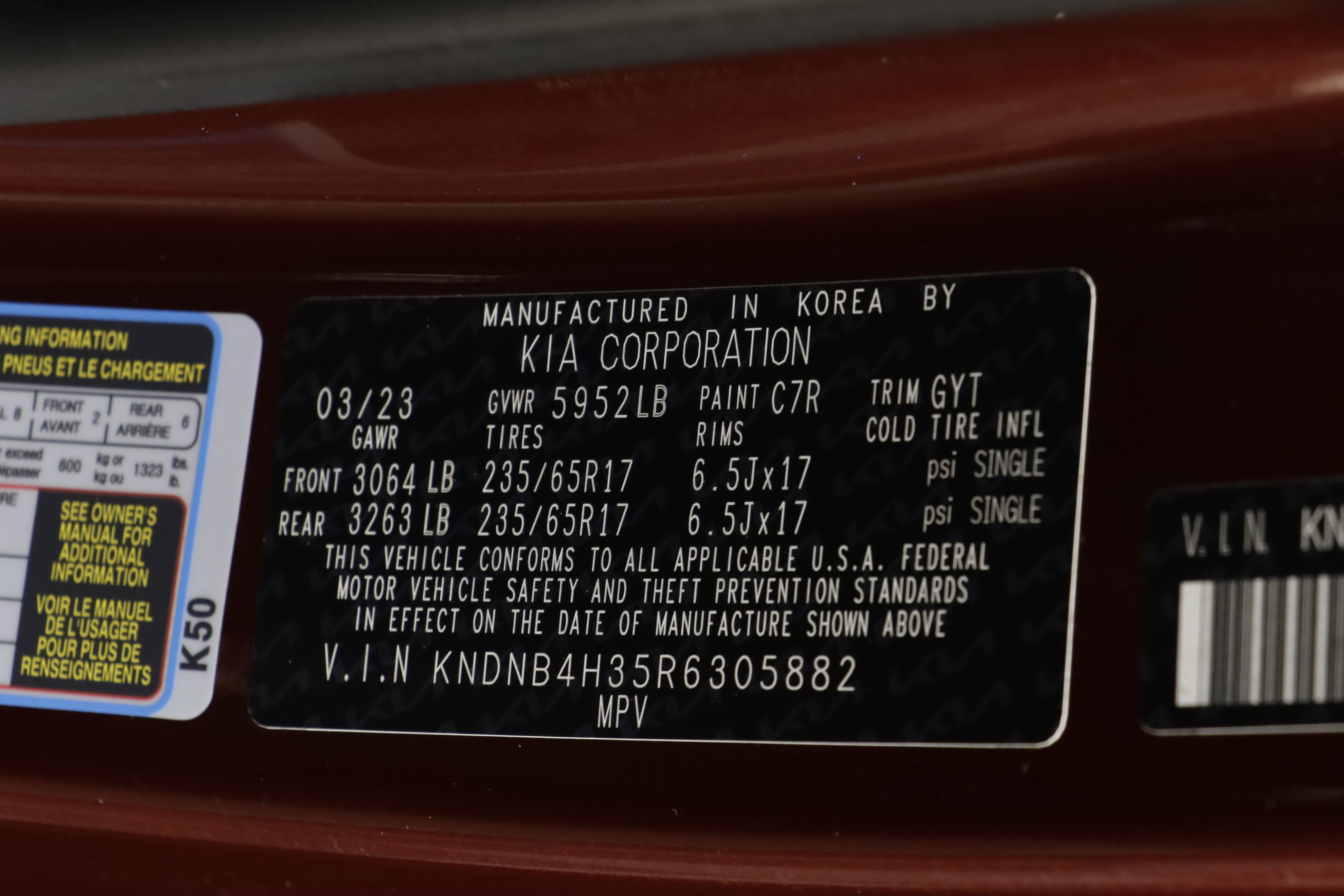 Used 2024 Kia Carnival LX FWD image 29