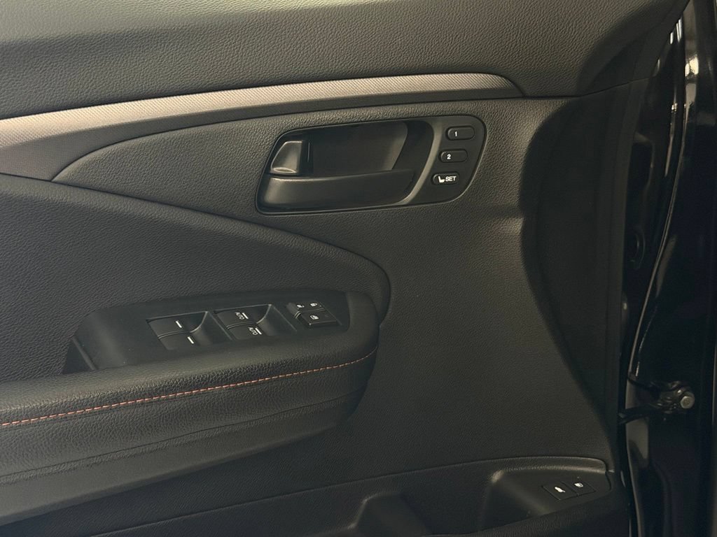 Used 2023 Honda Passport TrailSport image 13
