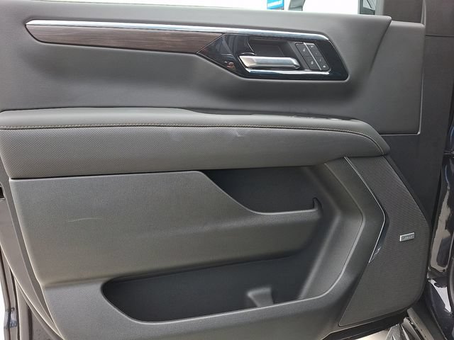 New 2026 Chevrolet Tahoe Premier w/ Sun And Tow Package AWD/4WD image 9