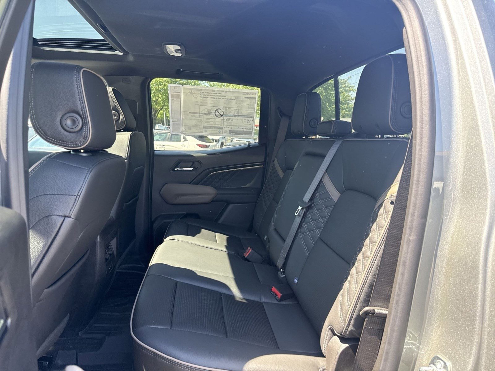 New 2026 GMC Canyon Denali AWD/4WD image 19