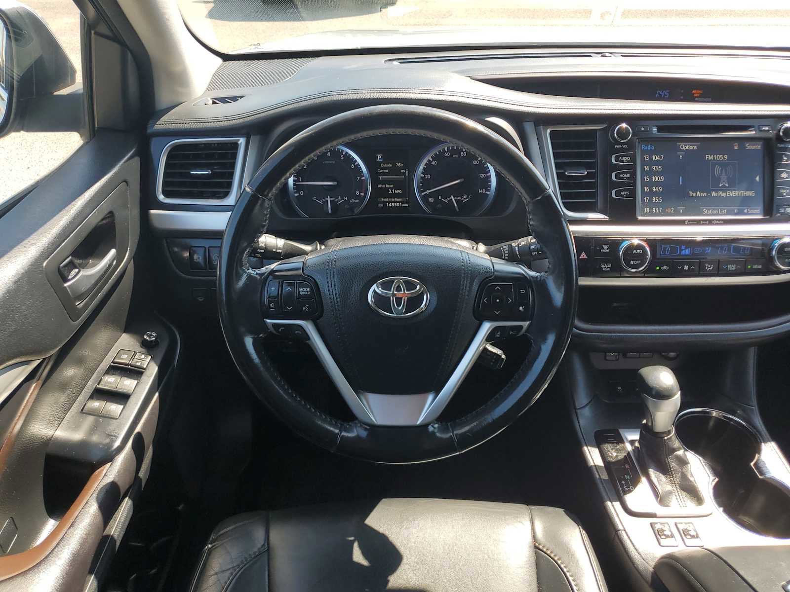 Used 2017 Toyota Highlander XLE image 11