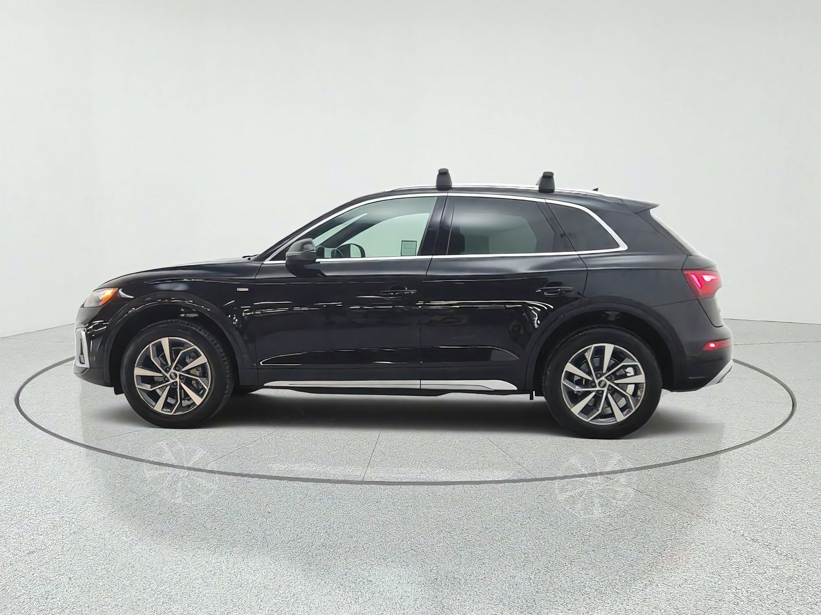 Used 2023 Audi Q5 2.0T Premium w/ Convenience Package AWD/4WD image 8