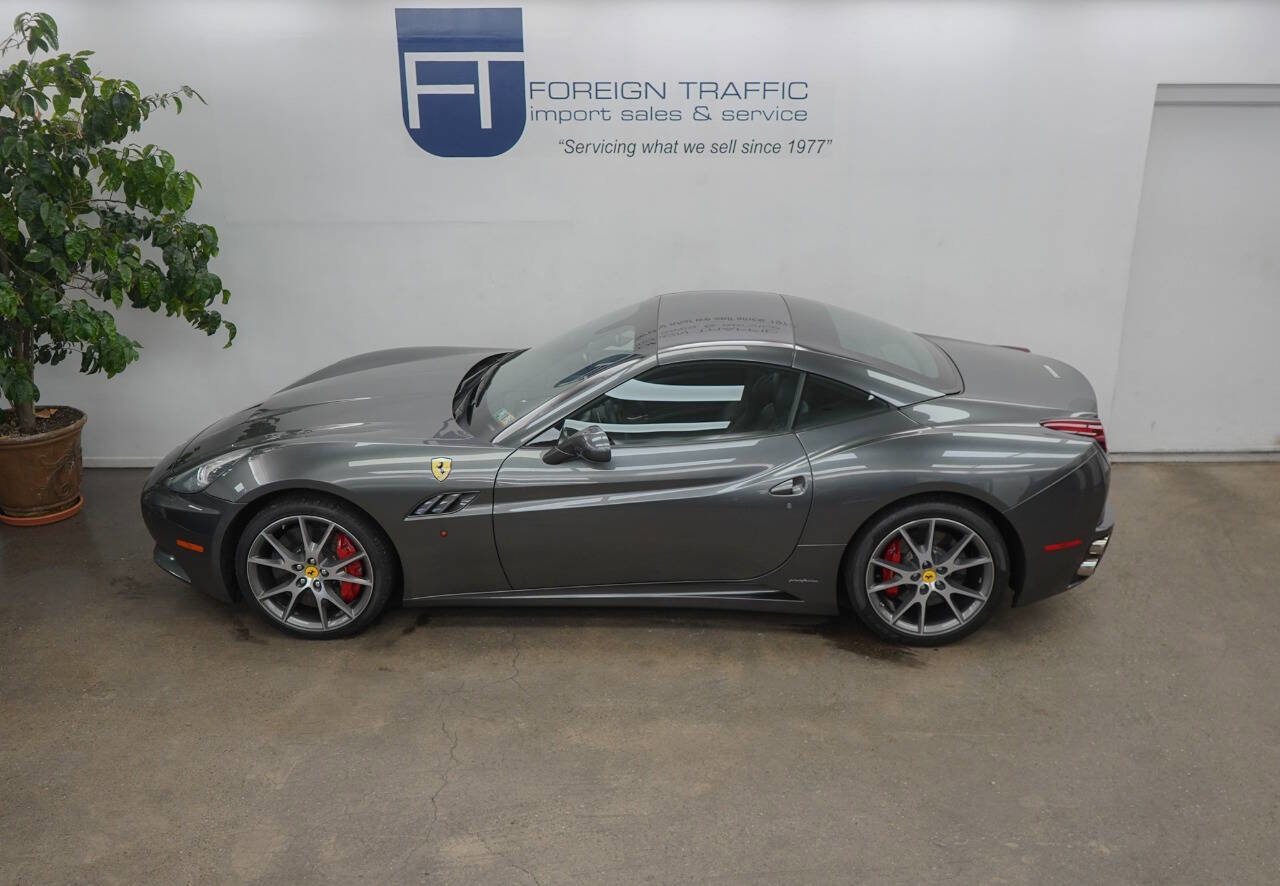 Used 2011 Ferrari California Base 2dr Convertible image 29