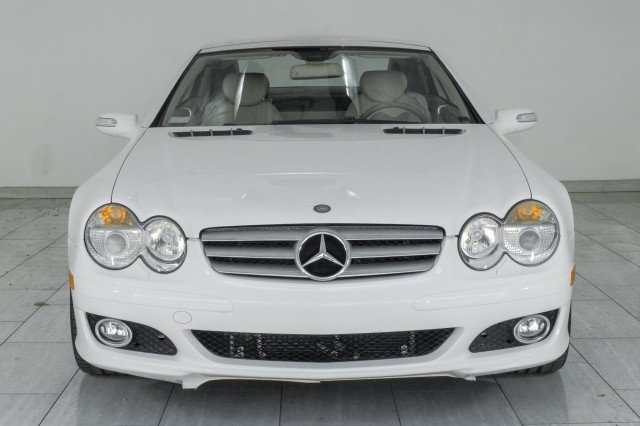 Used 2008 Mercedes-Benz SL 550 image 4