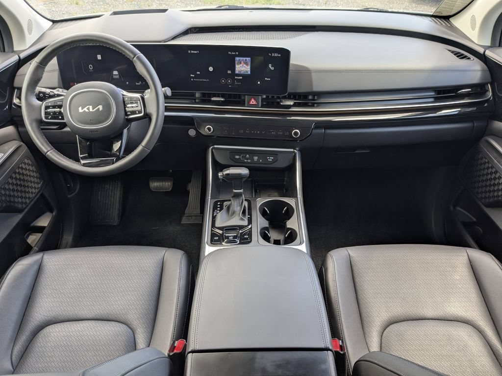 Used 2025 Kia Carnival SX Prestige FWD image 23