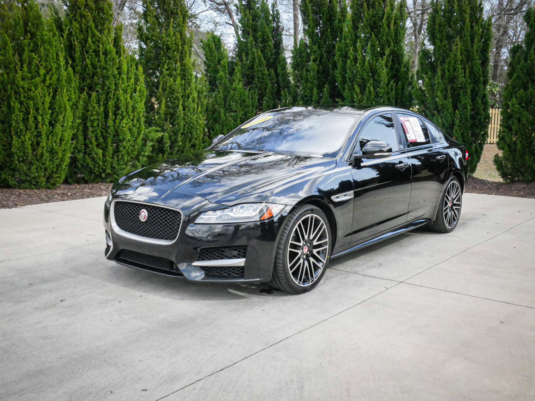 Used 2018 Jaguar XF R-Sport AWD/4WD image 5
