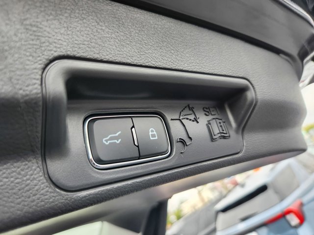 New 2026 Ford Explorer Platinum image 27