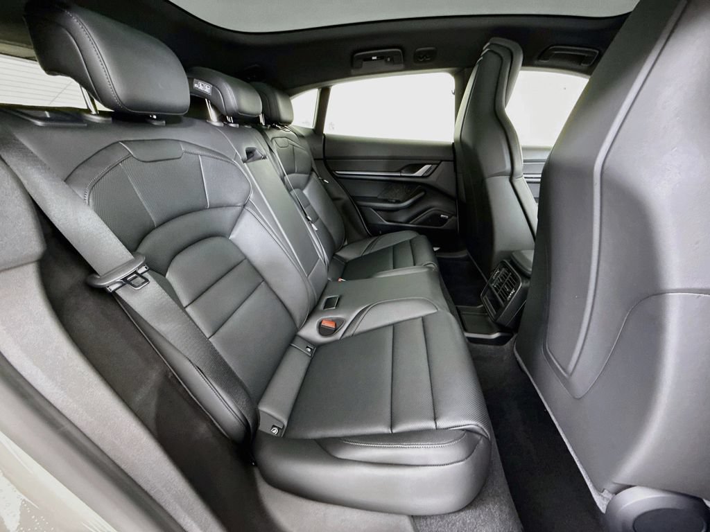 New 2026 Porsche Taycan 4S AWD/4WD image 28
