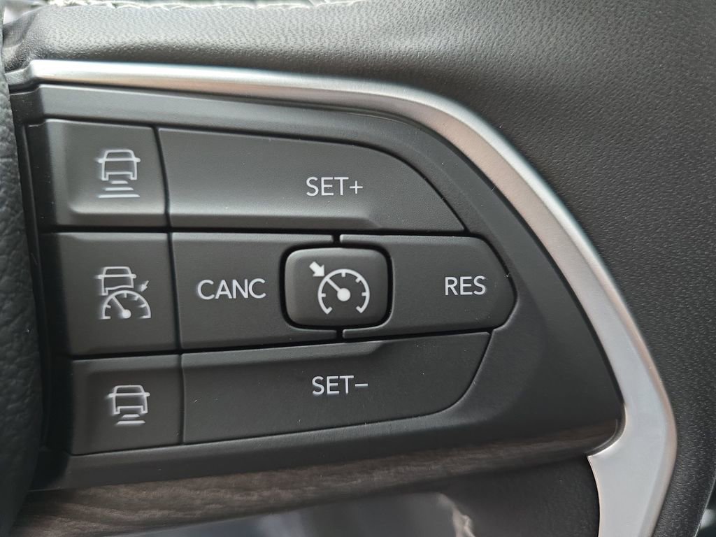 New 2025 Jeep Grand Cherokee L Limited image 19