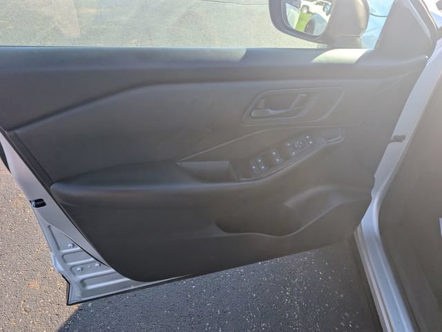 Certified 2024 Nissan Rogue S AWD/4WD image 12