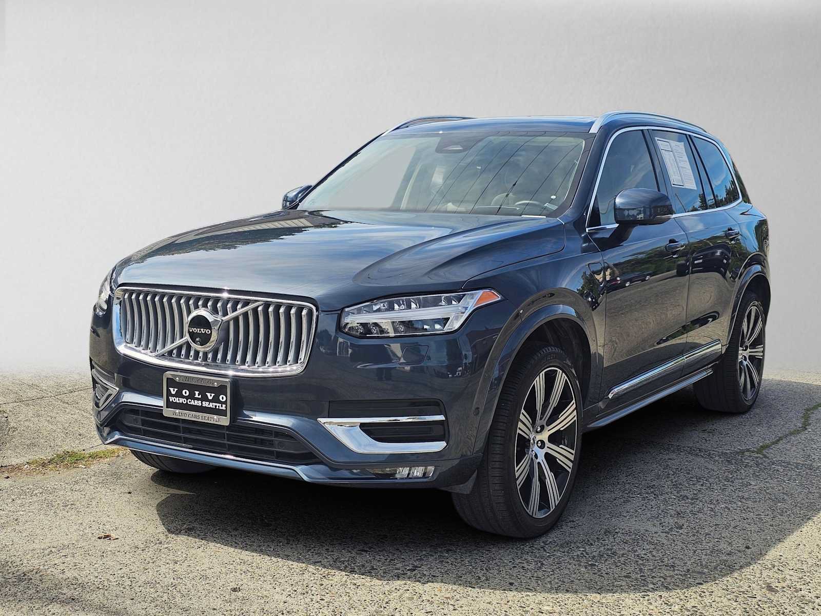 Used 2025 Volvo XC90 B6 Ultra w/ Protection Package Premier AWD/4WD image 7