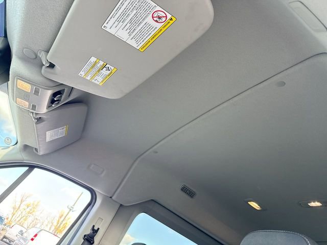 Used 2023 Ford Transit 350 XLT image 22