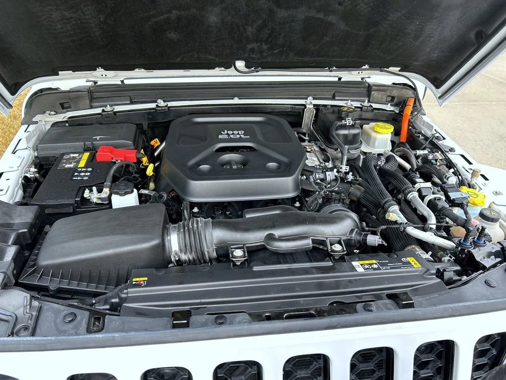 Used 2022 Jeep Wrangler Unlimited Sahara image 25