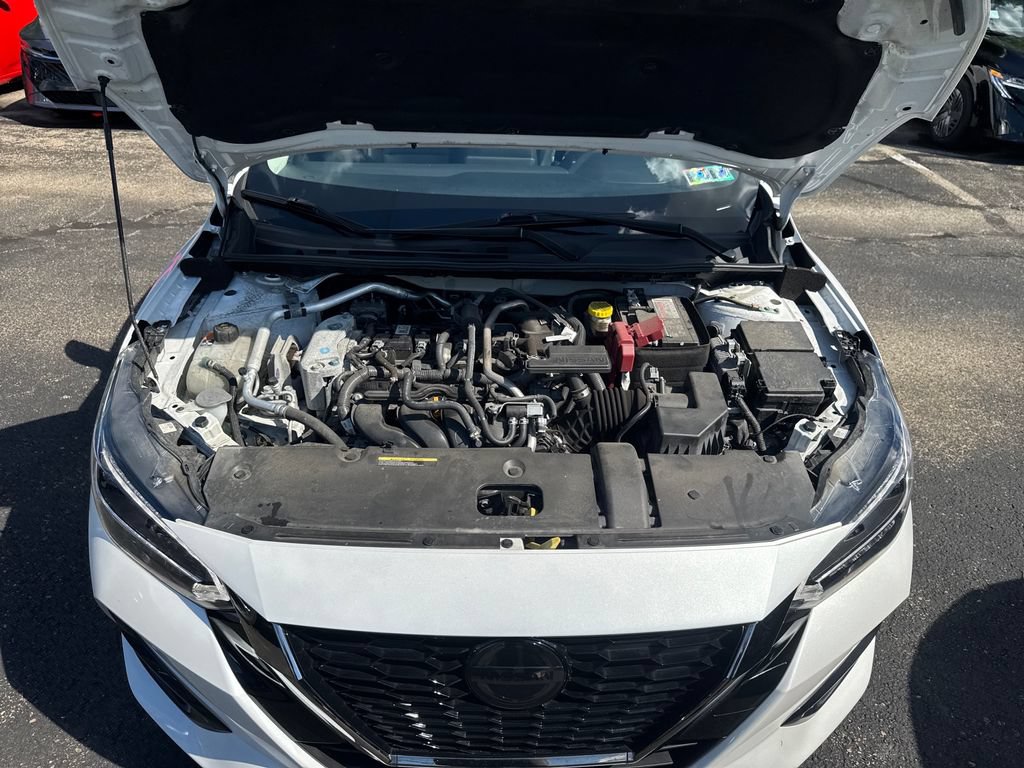 Used 2023 Nissan Sentra SR w/ SR Premium Package FWD image 25