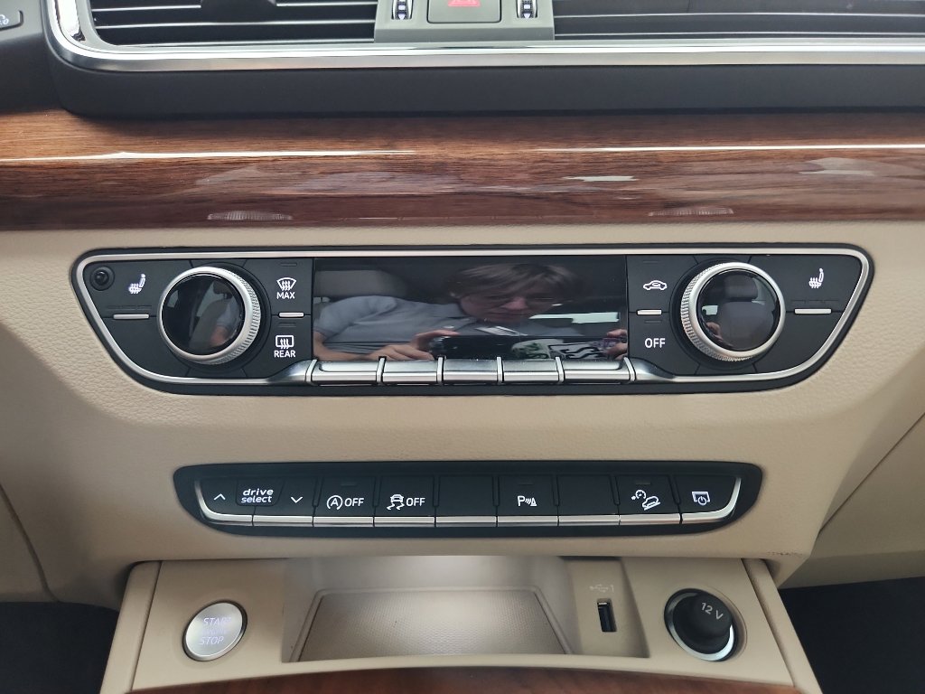 Used 2023 Audi Q5 2.0T Premium w/ Convenience Package image 25