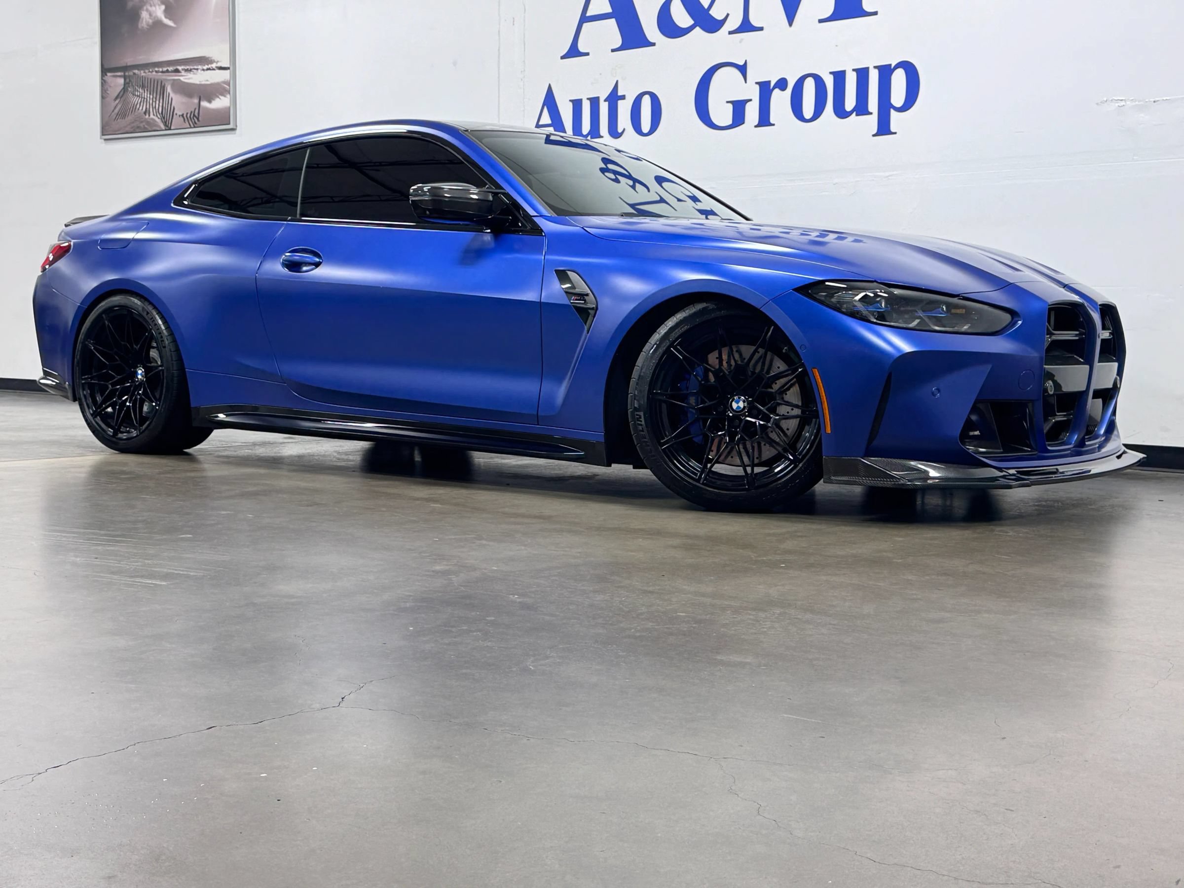 Used 2021 BMW M4 Competition w/ M Carbon Exterior Package RWD image 3