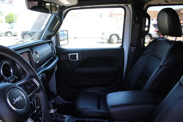 Used 2023 Jeep Wrangler Unlimited Sahara w/ Cold Weather Group AWD/4WD image 41