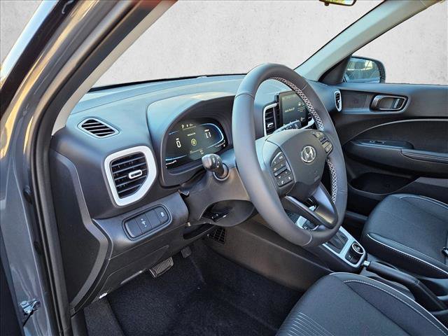 New 2026 Hyundai Venue SEL video 3