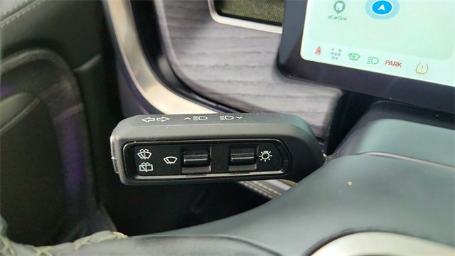 Used 2025 Rivian R1S Adventure image 46