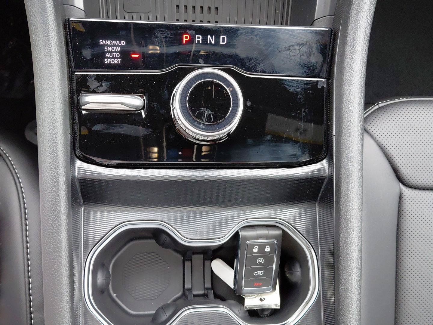 New 2026 Jeep Grand Cherokee Limited w/ Luxury Tech Group II AWD/4WD image 29