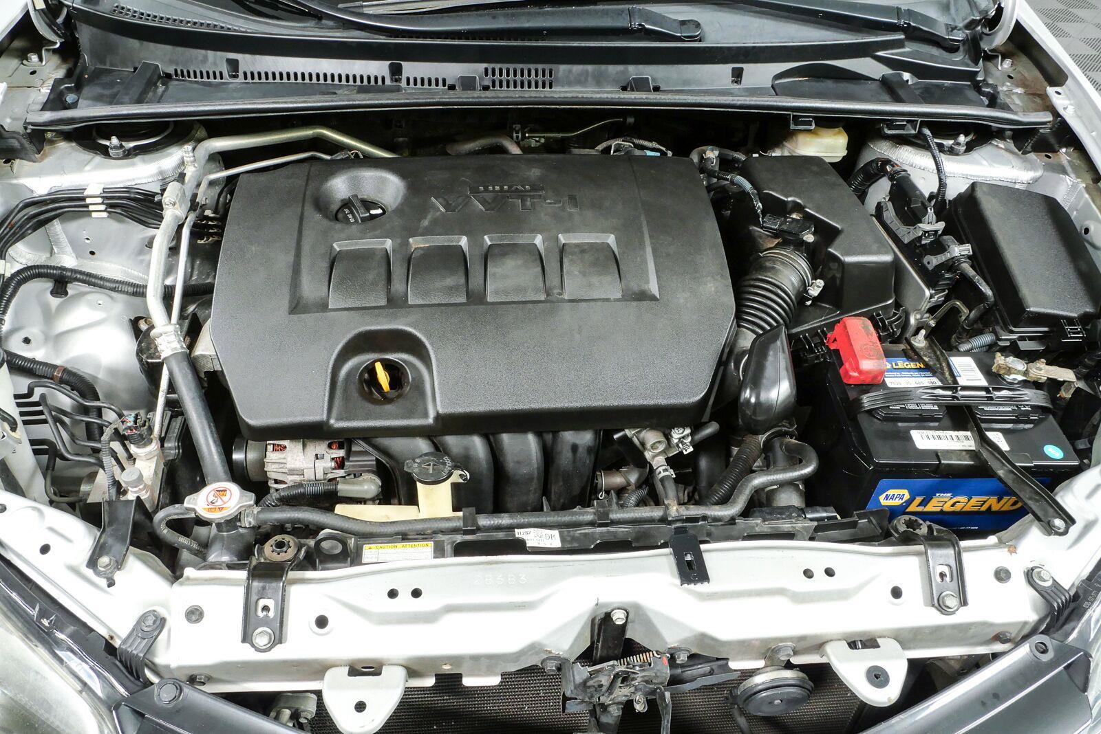 Used 2017 Toyota Corolla LE FWD image 31