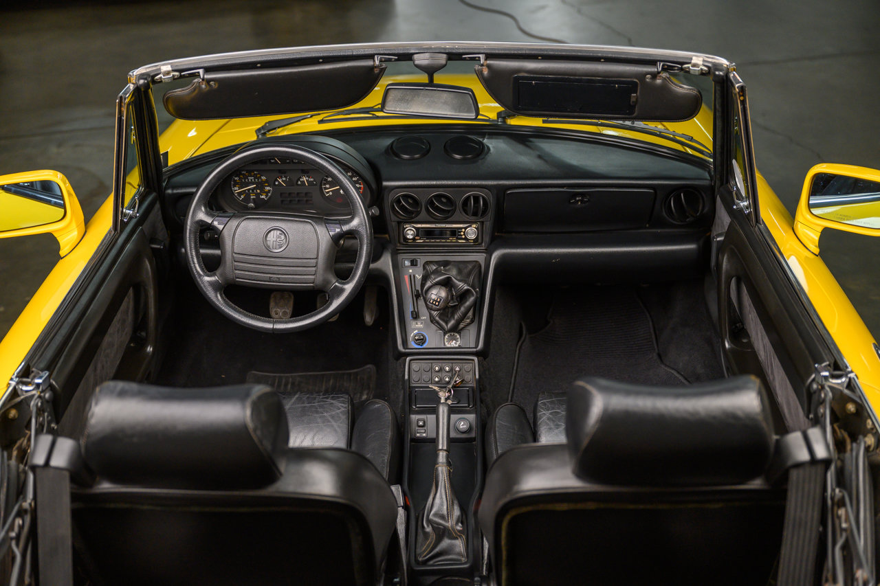 Used 1992 Alfa Romeo Spider Veloce image 22