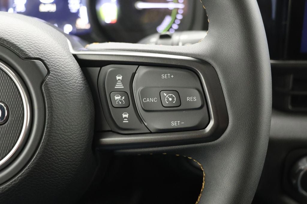 Used 2024 Jeep Wrangler Unlimited image 20