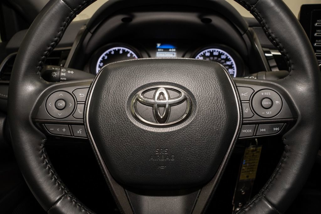 Used 2023 Toyota Camry SE image 17