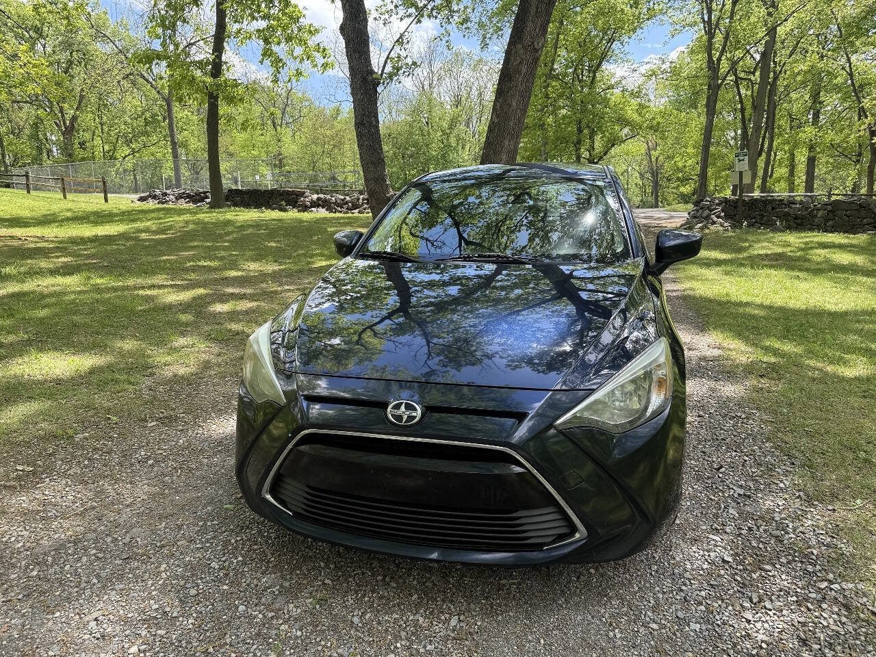Used 2016 Scion iA FWD image 4