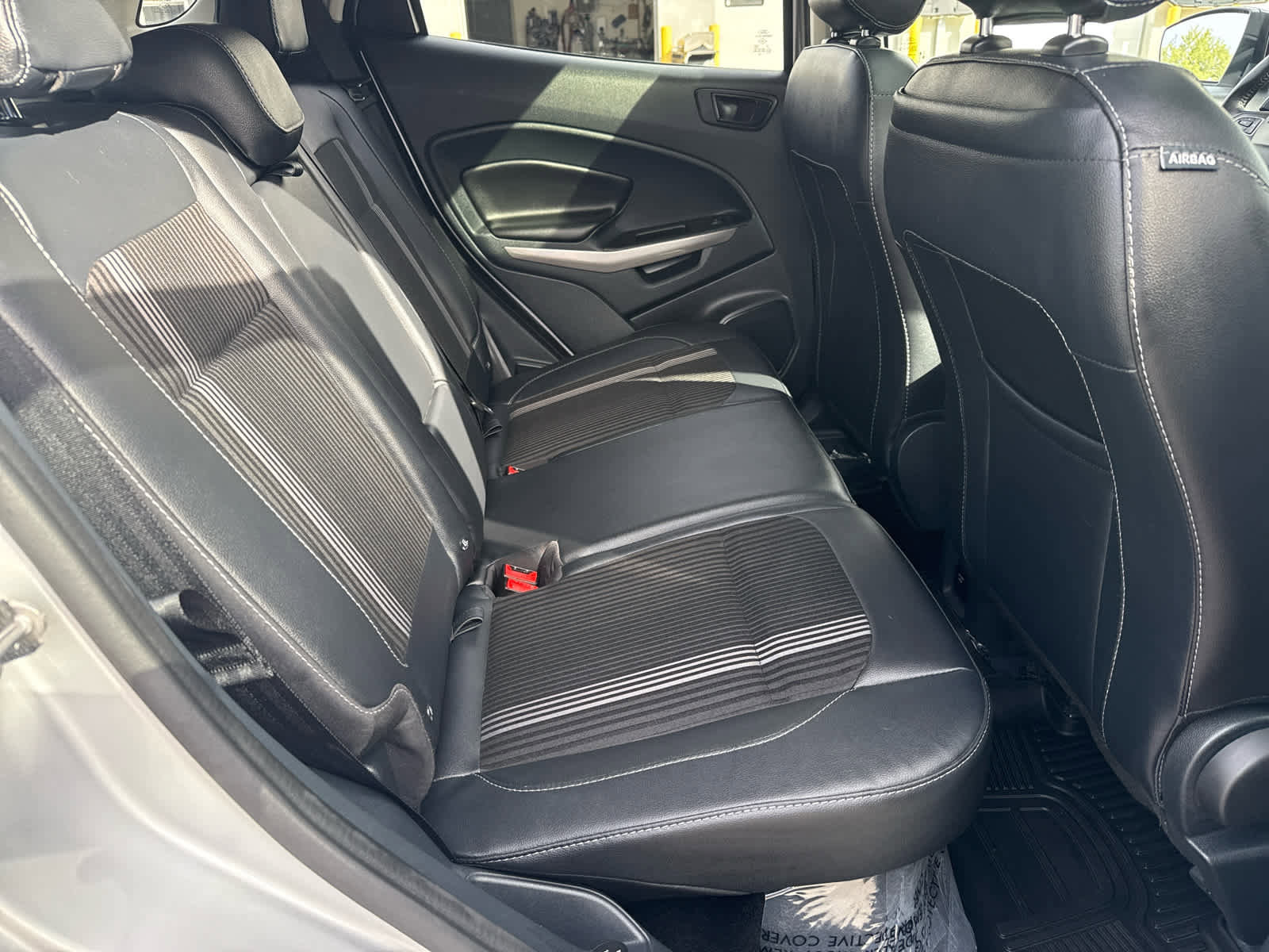 Used 2022 Ford EcoSport SES image 14