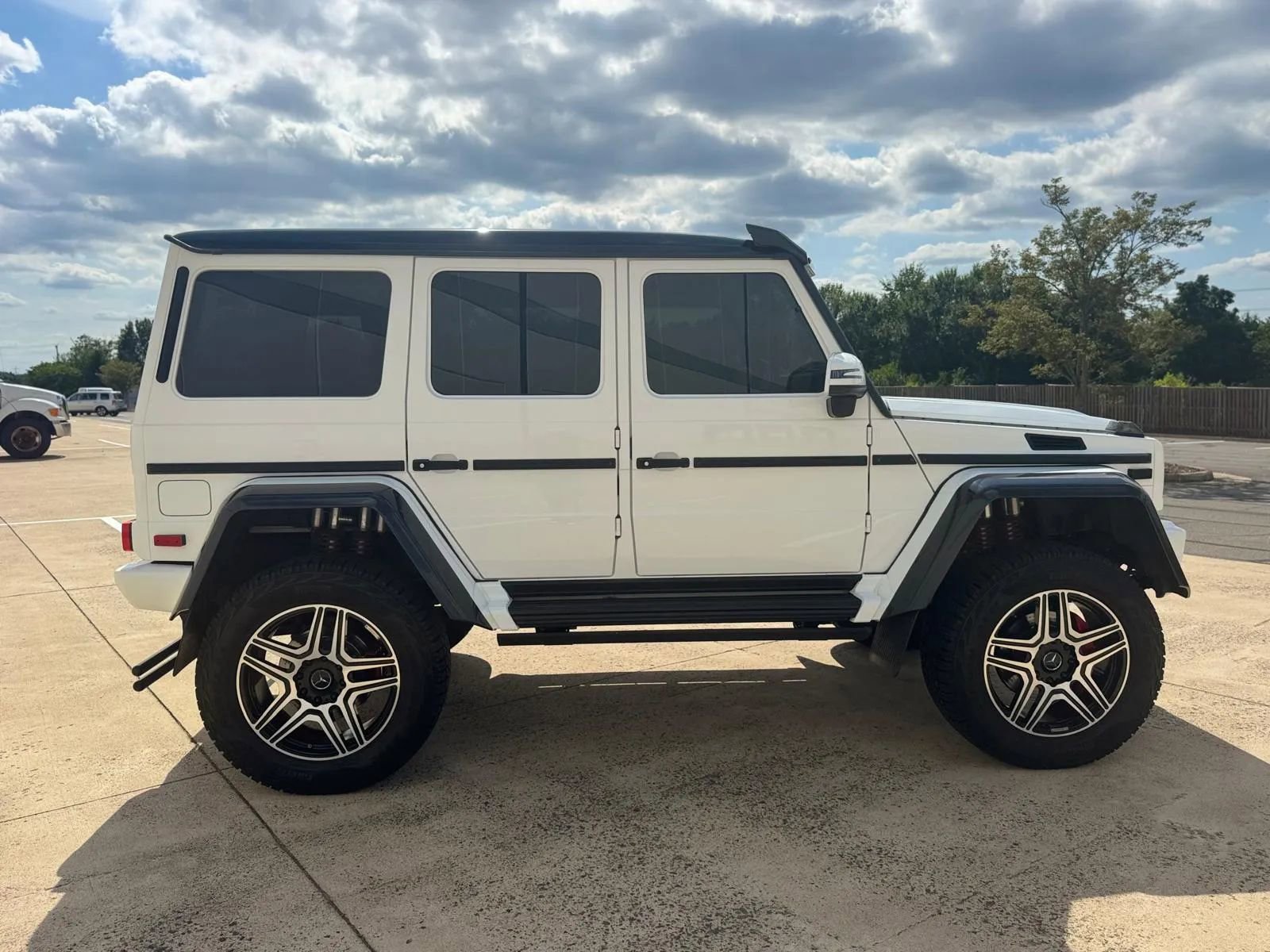 Used 2018 Mercedes-Benz G 550 Squared image 8