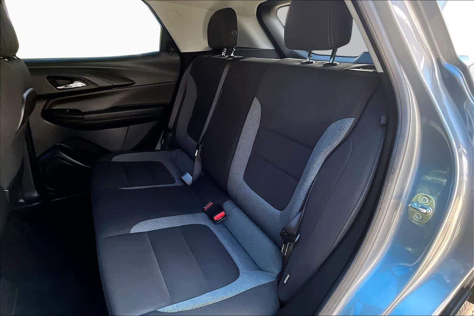Used 2023 Chevrolet TrailBlazer LT FWD image 21