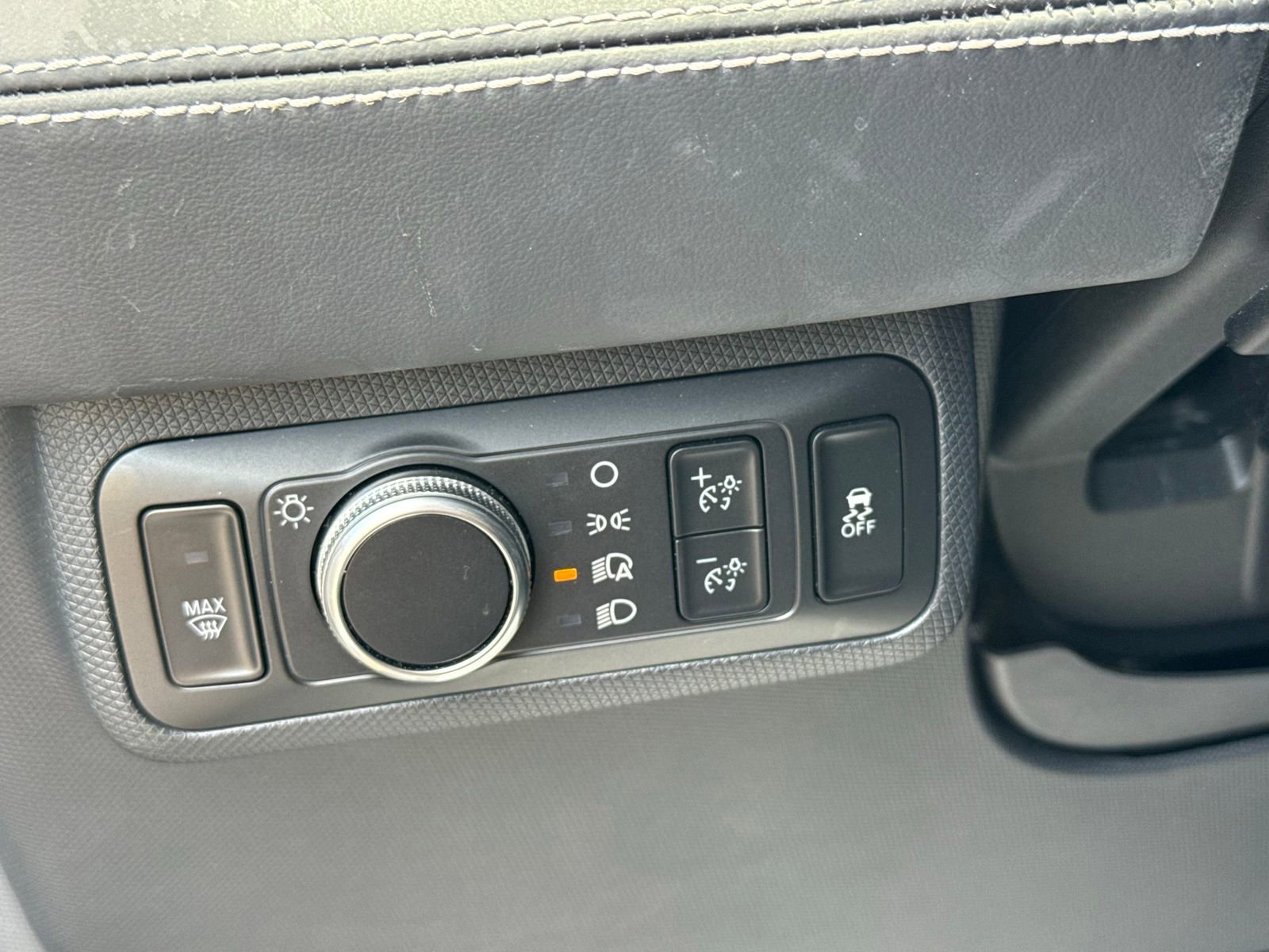 Used 2022 Ford Mustang Mach-E Select AWD/4WD image 30