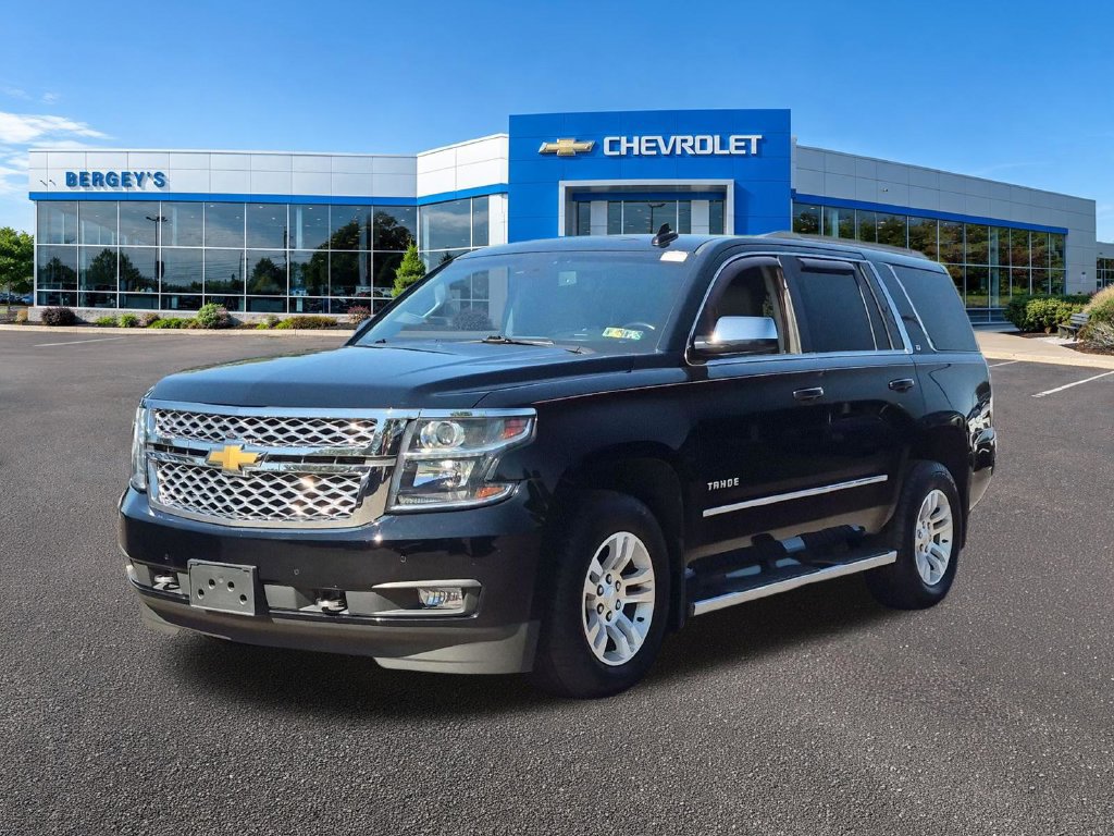 Certified 2017 Chevrolet Tahoe LT w/ Luxury Package AWD/4WD image 2