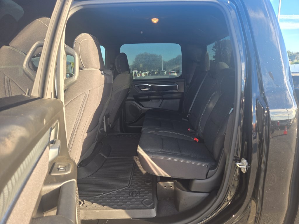 Used 2025 RAM 1500 Big Horn AWD/4WD image 8