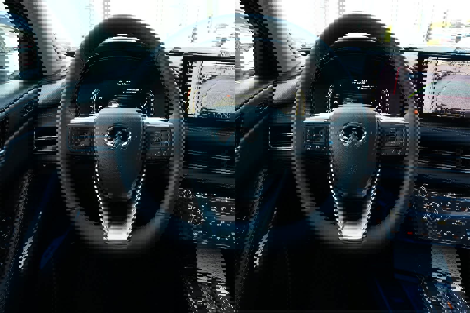 New 2026 INFINITI QX60 Luxe image 9