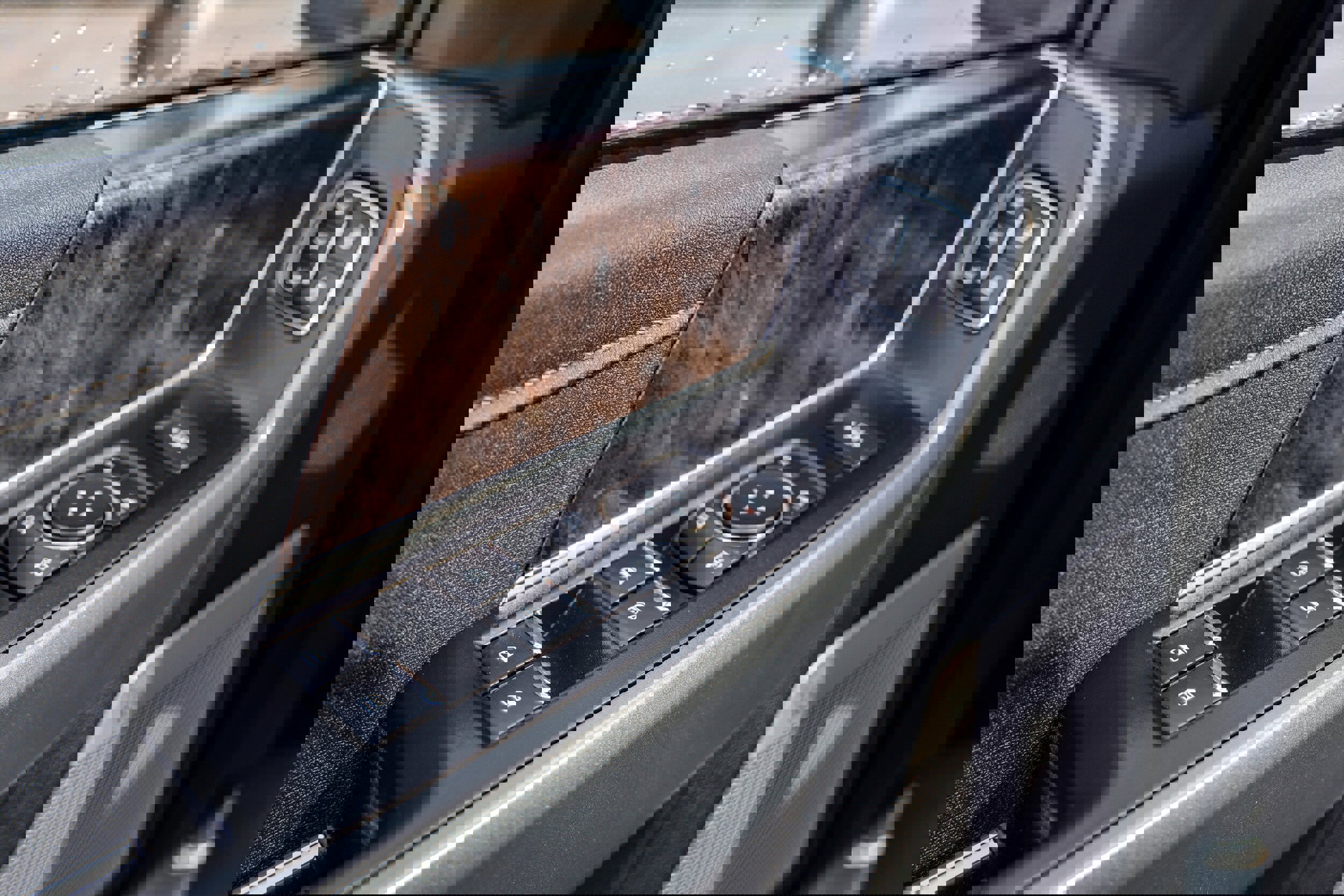 Used 2024 Ford F250 Lariat w/ Lariat Ultimate Package image 9