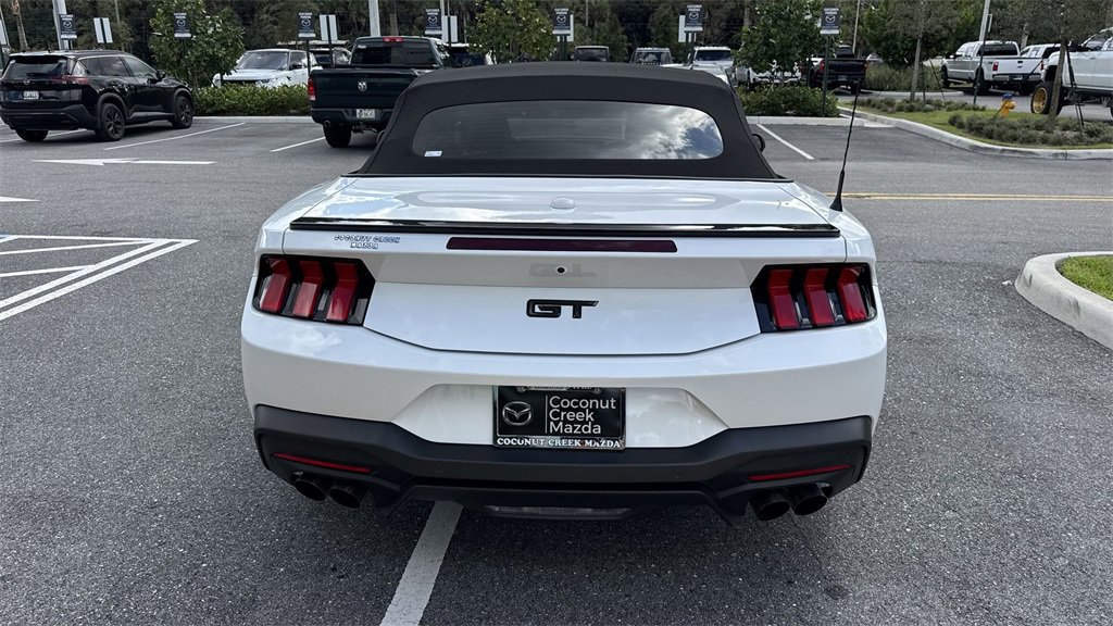 Used 2024 Ford Mustang GT Premium image 3