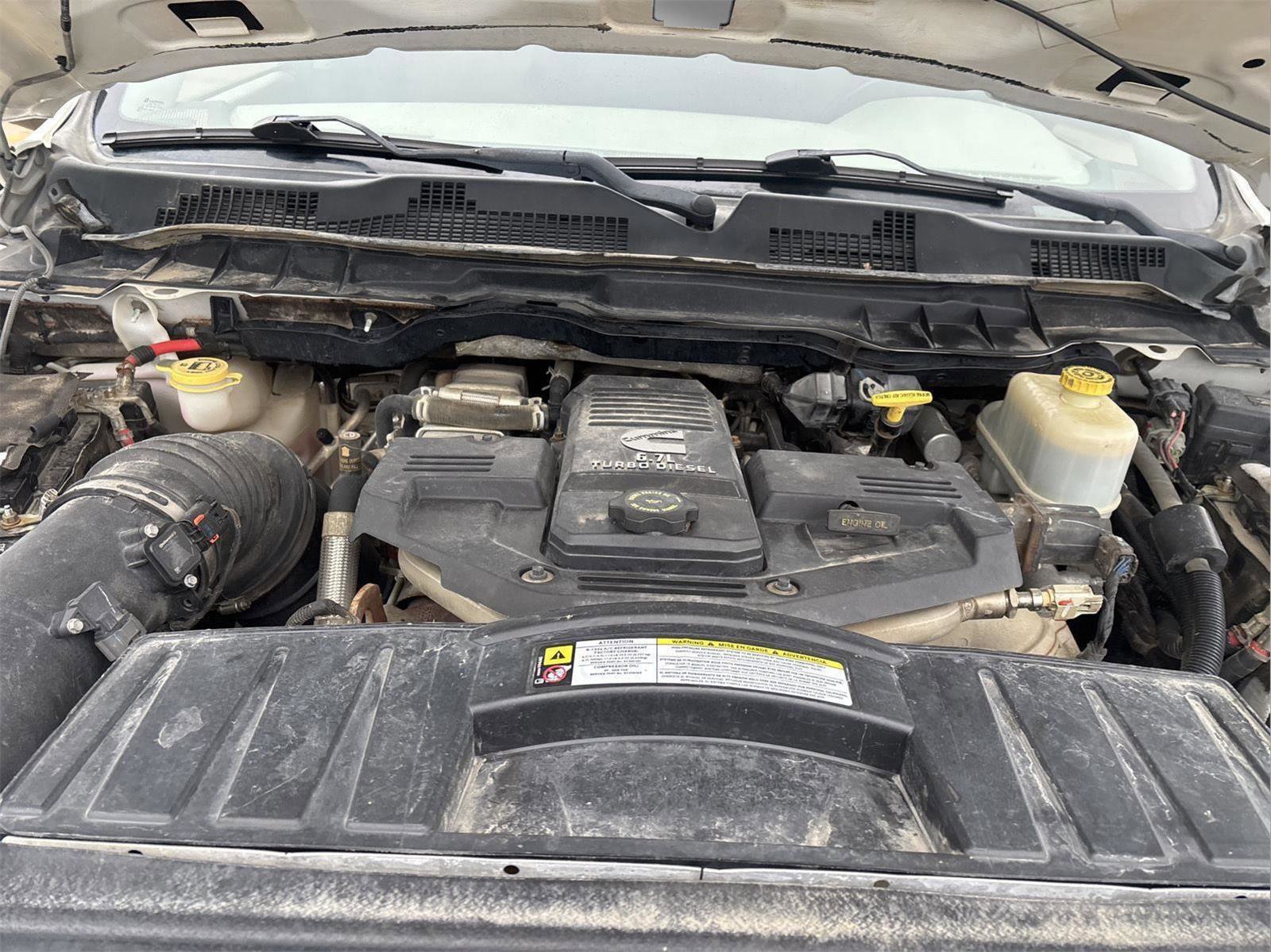 Used 2011 RAM 5500 SLT image 32