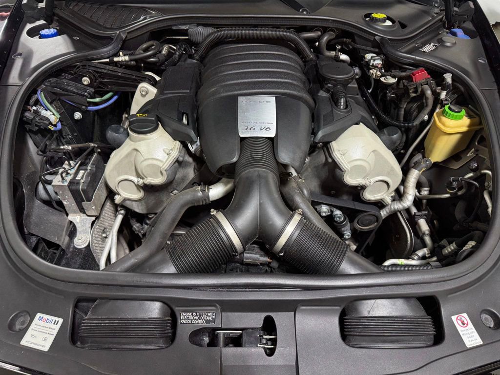Used 2016 Porsche Panamera Edition image 71