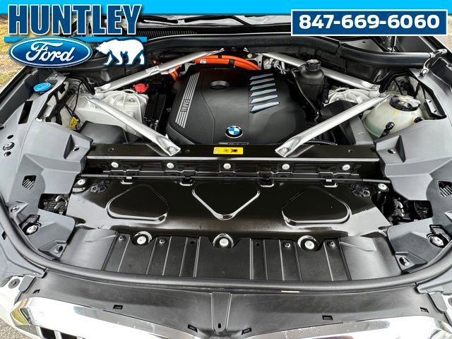 Used 2021 BMW X5 xDrive45e w/ Premium Package image 9