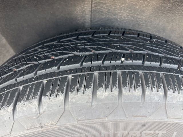 Used 2023 GMC Yukon SLT image 13