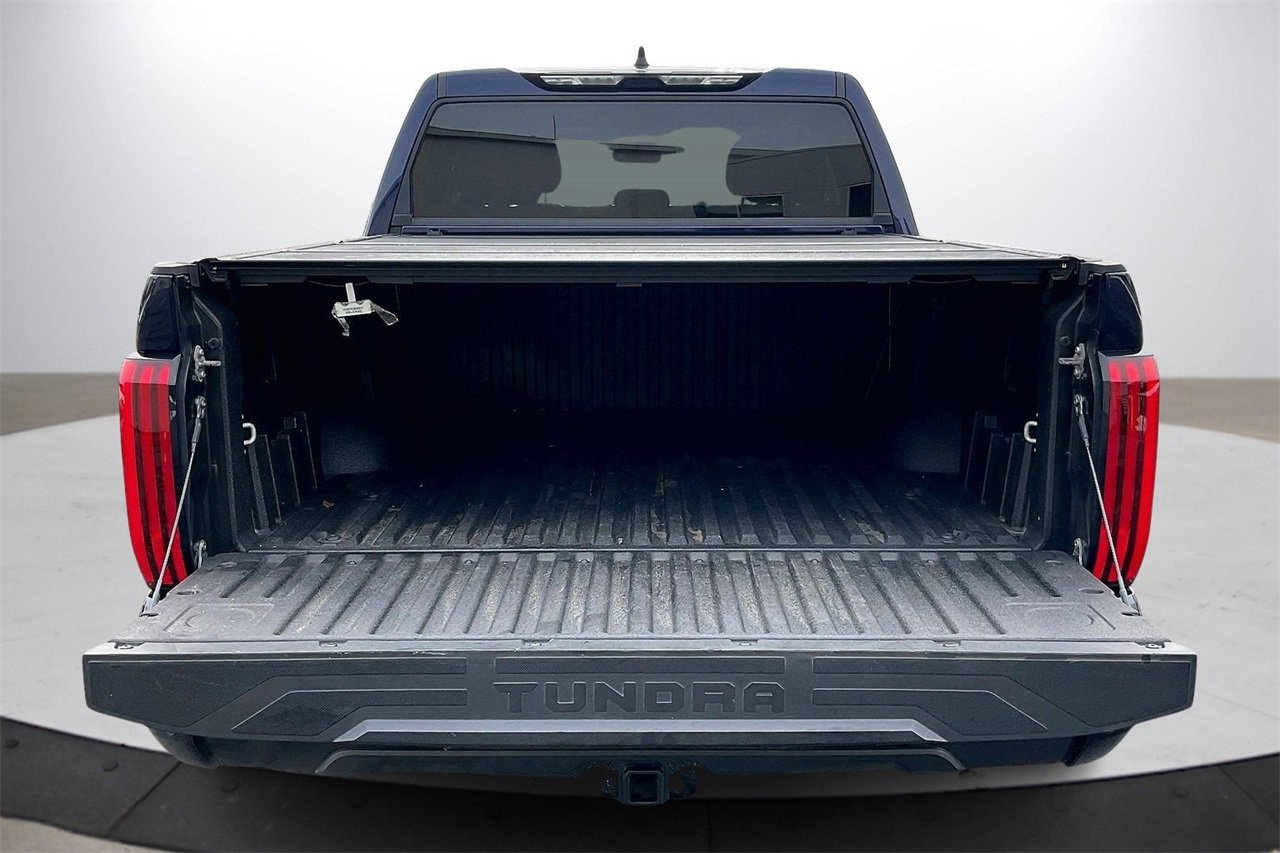 Used 2022 Toyota Tundra SR5 w/ SR5 Convenience Package image 27