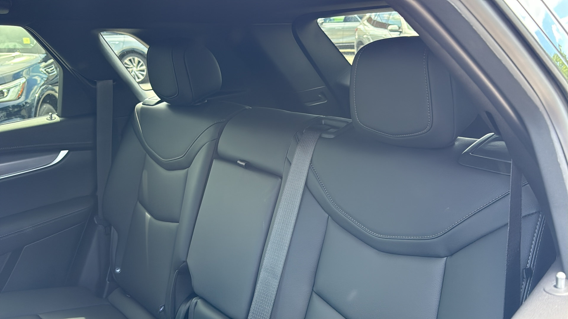 New 2026 Cadillac XT5 Luxury w/ LPO, Floor Liner Package AWD/4WD image 30