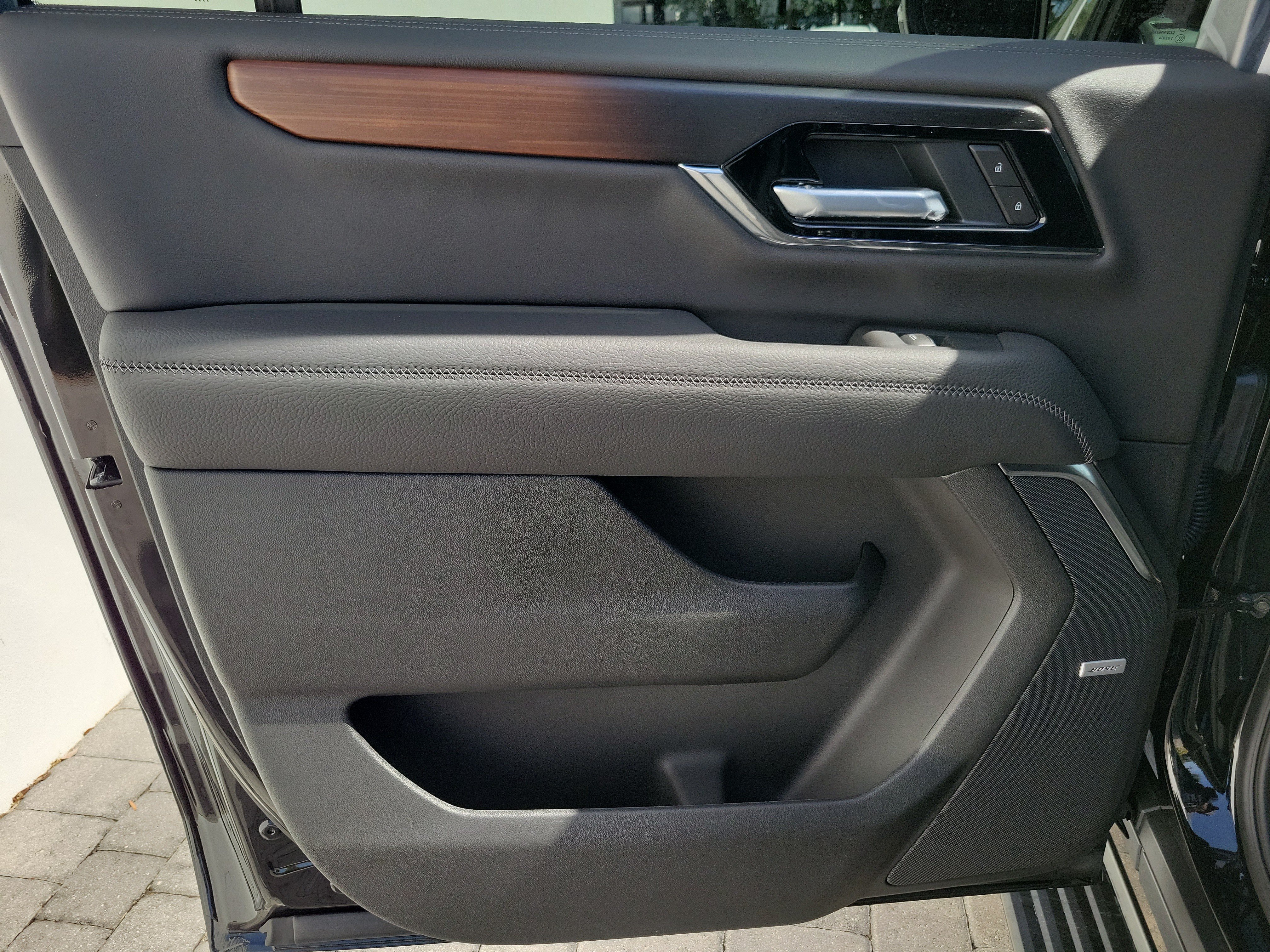 New 2026 GMC Yukon XL Denali w/ Denali Reserve Package AWD/4WD image 12