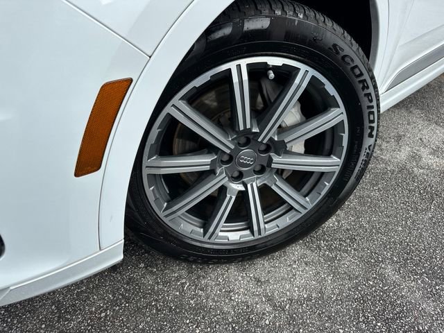 Used 2019 Audi Q7 3.0T Premium w/ Cold Weather Package image 10