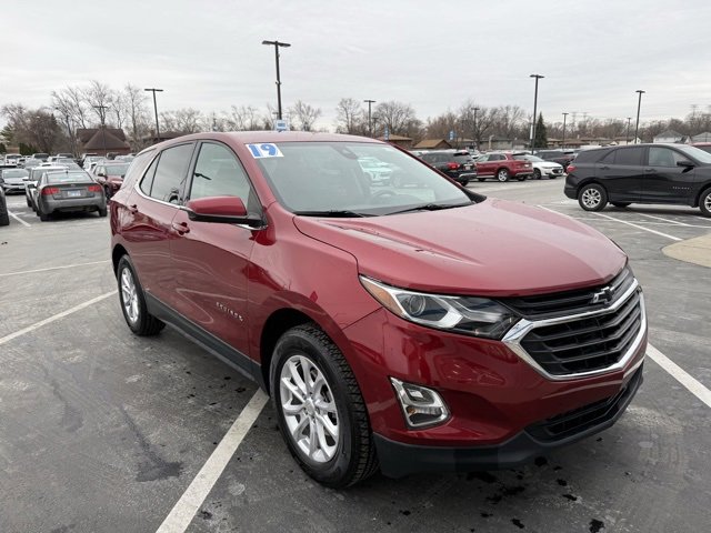 Used 2019 Chevrolet Equinox LT w/ Driver Convenience Package image 3